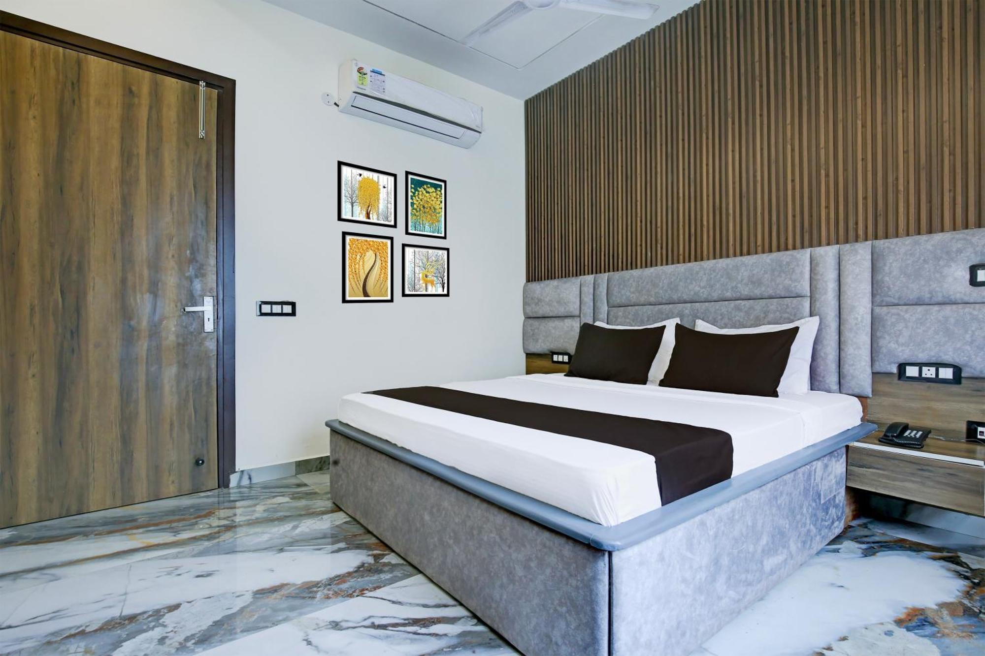 Hotel O Platinum Zirakpur 外观 照片